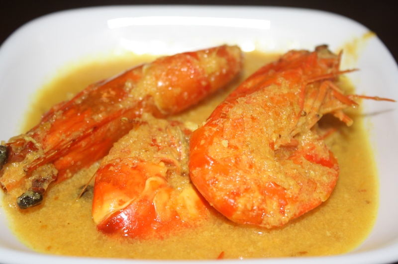 Aneka resipi ada: Resepi Udang Masak Lemak Cili Padi