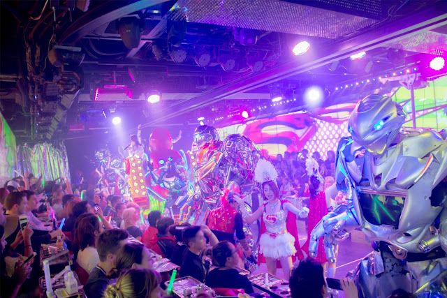 Robot restaurant