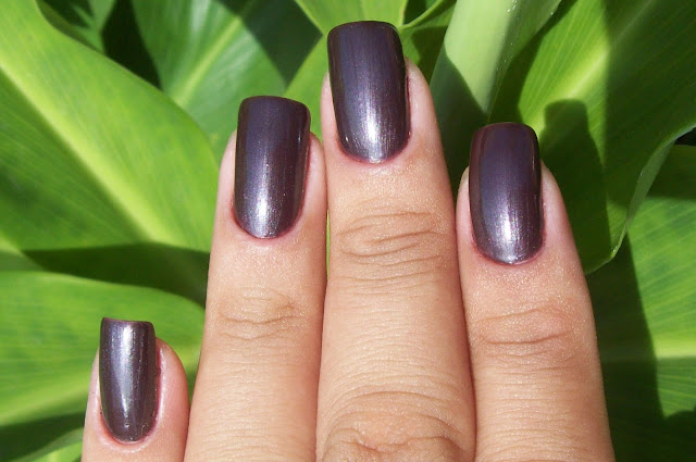 Esmalte Black-out, Risqué