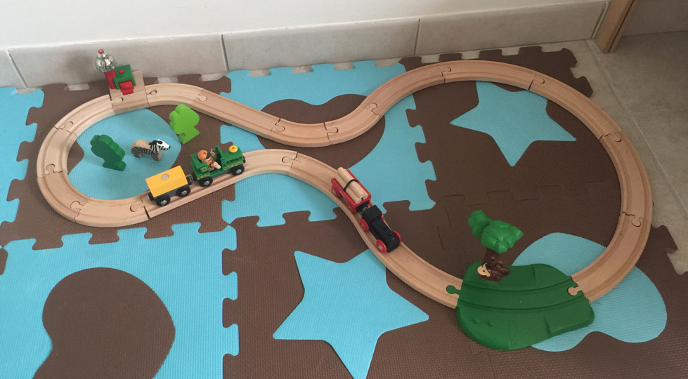 train en bois BRIO