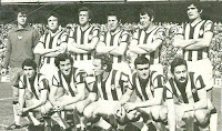 C. D. CASTELLÓN - Castellón de la Plana, España - Temporada 1972-73 - Corral, Cayuela, Ferrer, Figueirido, Cela y Babiloni; Tonín, Del Bosque, Clares, Planelles y Félix - ATLÉTICO DE MADRID 1 (Luis) CASTELLÓN 0 - 01/04/1973 - Liga de 1ª División, jornada 27 - Madrid, estadio Vicente Calderón - 5º clasificado en la Liga y finalista de la Copa del Generalísimo; Lucien Muller era el entrenador