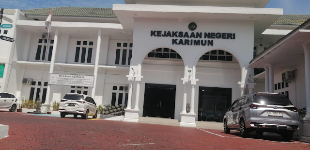 Kejari Karimun Limpahkan Tahanan dan Berkas Perkara Tipikor Dana Desa ke Pengadilan Tipikor Tanjungpinang