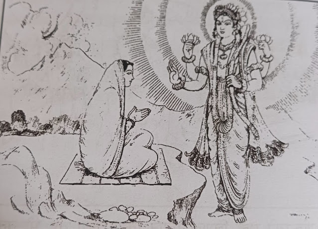 भगवती तुलसी मूलप्रकृतिकी ही प्रधान अंश हैं। प्रारम्भमें वे गोलोकमें तुलसी नामकी गोपी थीं। भगवान्के चरणोंमें उनका अतिशय प्रेम था। रासलीलामें उनकी श्रीकृष्णके प्रति अनुरक्ति देखकर राधाजीने कुपित होकर उन्हें मानवयोनिमें जन्म लेनेका शाप दे दिया। इससे वे भारतवर्षमें राजा धर्मध्वजकी पुत्री हुईं।