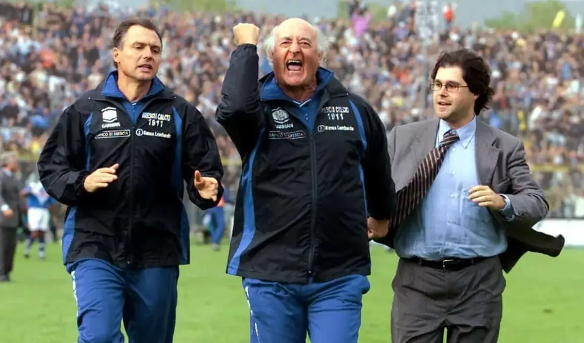 La corsa di Carlo Mazzone sotto la curva dell’Atalanta