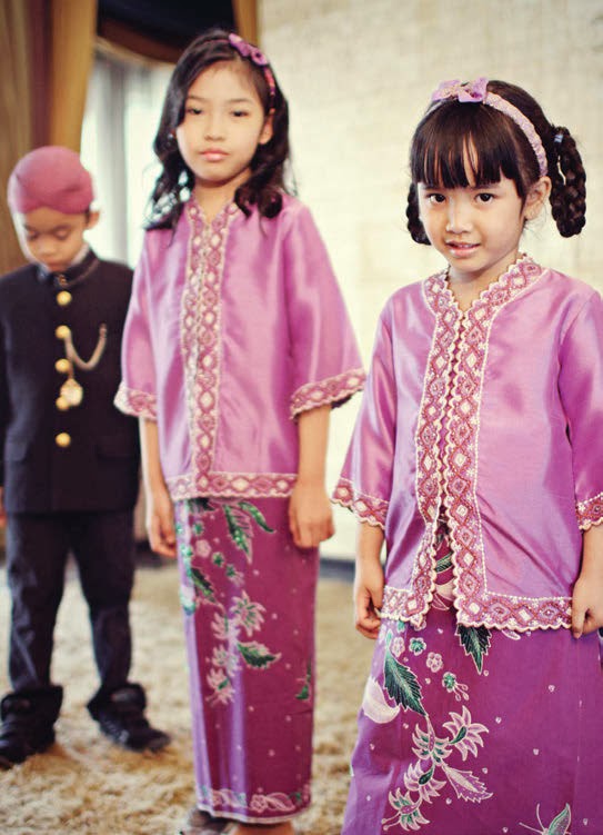 10 Model  Kebaya  Anak  Perempuan Terbaik dan Terbaru 