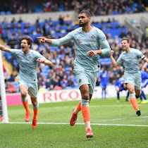 Arbitragem erra e Chelsea vira sobre o Cardiff no País de Ga...