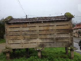 by E.V.Pita (2014) / Galician barns / Por E.V.Pita (2014) Hórreos de Galicia