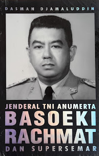 RESENSI BUKU JENDERAL  TNI ANUMERTA BASUKI RACHMAT