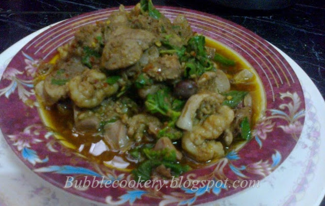 ผัดเผ็ดเครื่องในไก่