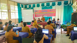 KADISDIK KAPUAS BUKA WORKSHOP PENGELOLAAN E KINERJA GURU & KEPALA SEKOLAH DI PULAU PETAK 