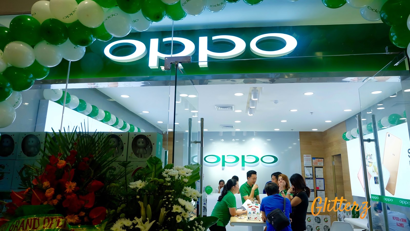 OPPO strengthens presence in Cebu with 4th Concept Store 