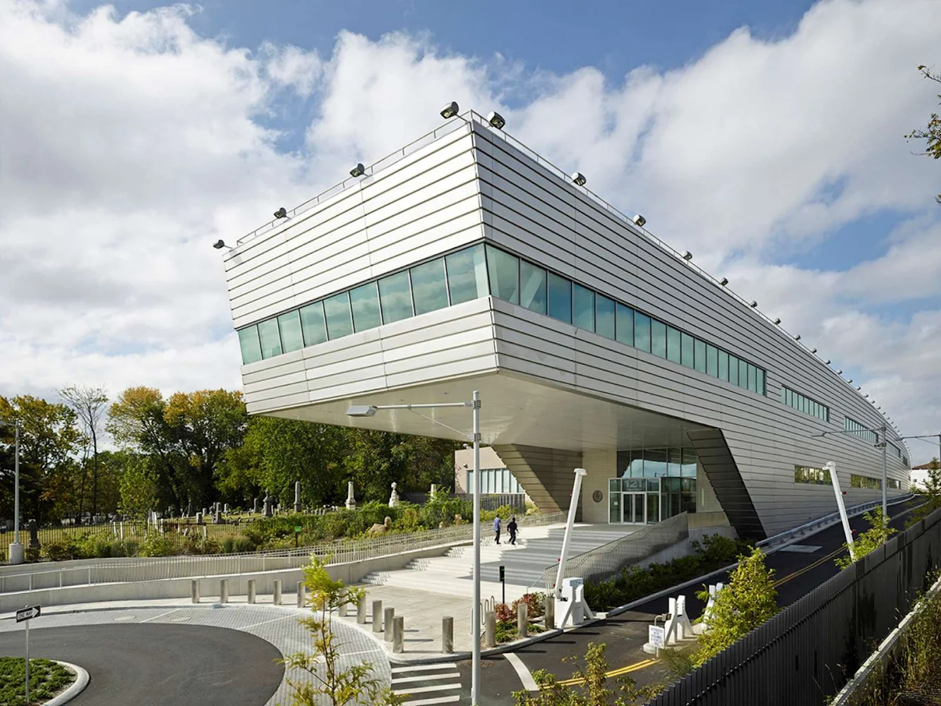 121st Police Precinct Station House by Rafael Vinoly