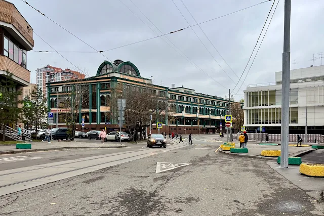Нововоротниковский переулок, Селезнёвская улица, Сущёвская улица, торговый центр «Дружба»