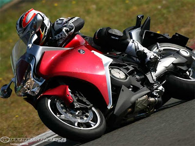 New 2011Honda VFR1200F Price and Specification