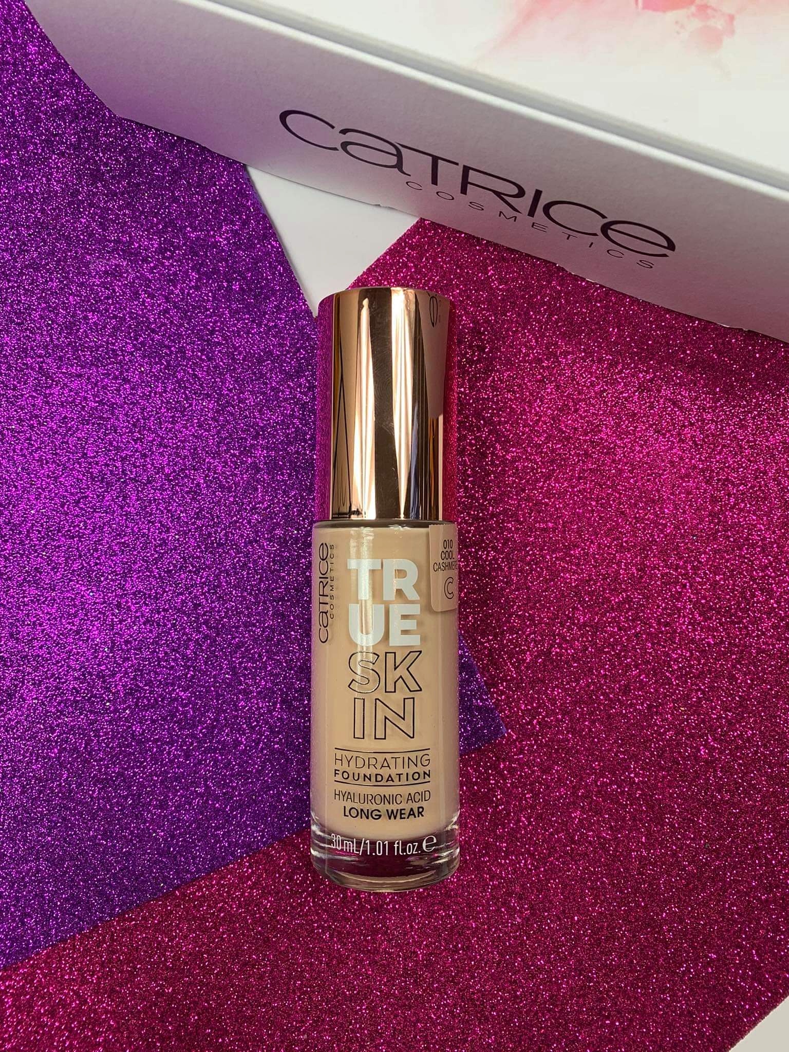 Podkład nawilżający True Skin Catrice