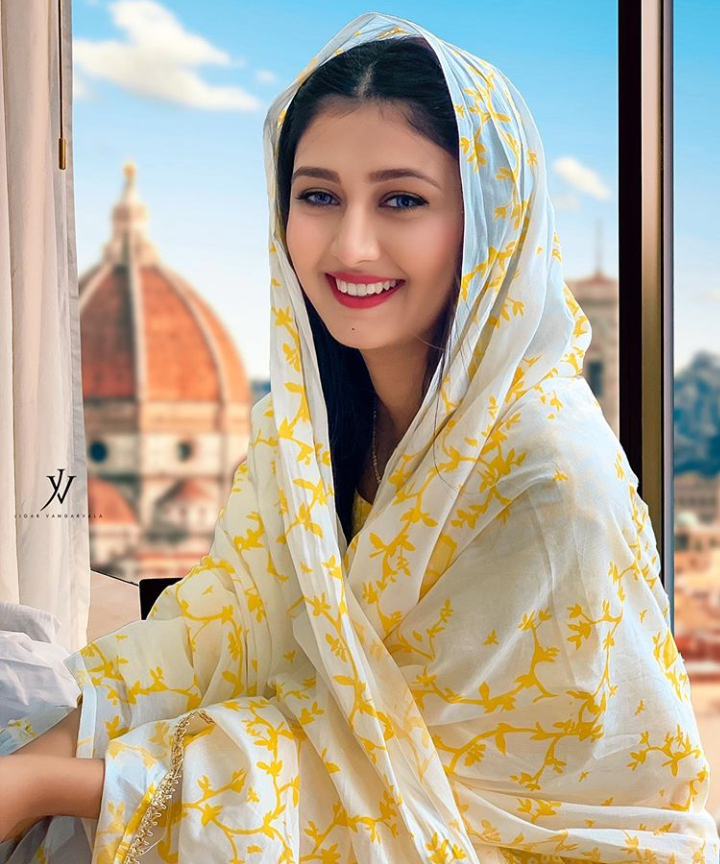 Sanaeslam Khan images in 2020 | Sana khan images, photos, hd wallpapers download