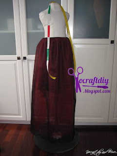 morrigan costume-skirt finished on handmade manequin-yocraftdiy