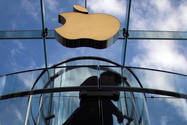 Apple Hantam Wall Street