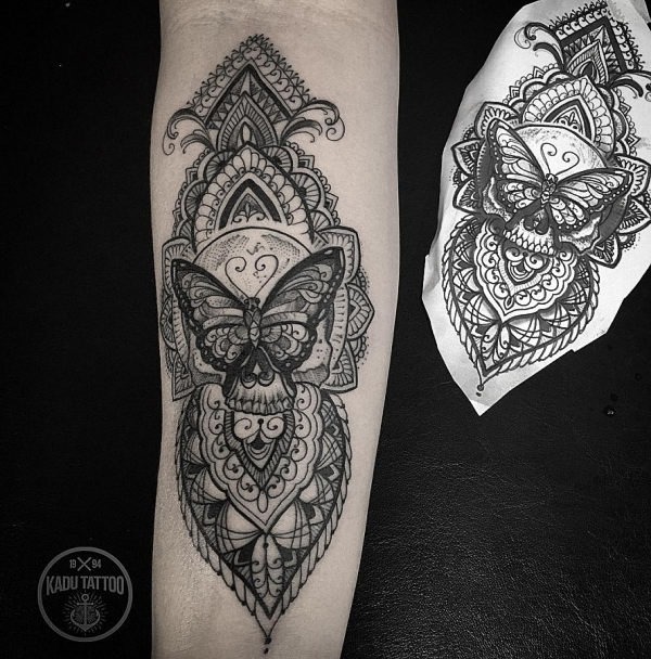 esta_muito_ornamental_tatuagem_de_borboleta_design