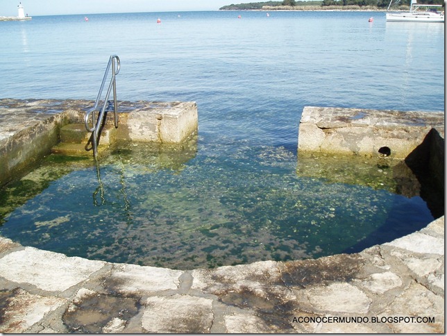 21-Novigrad.Malecón.Piscinas-P4260065