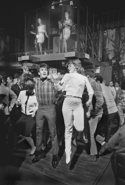 Fotografías de la mítica discoteca Whisky a Go-Go en los años 60