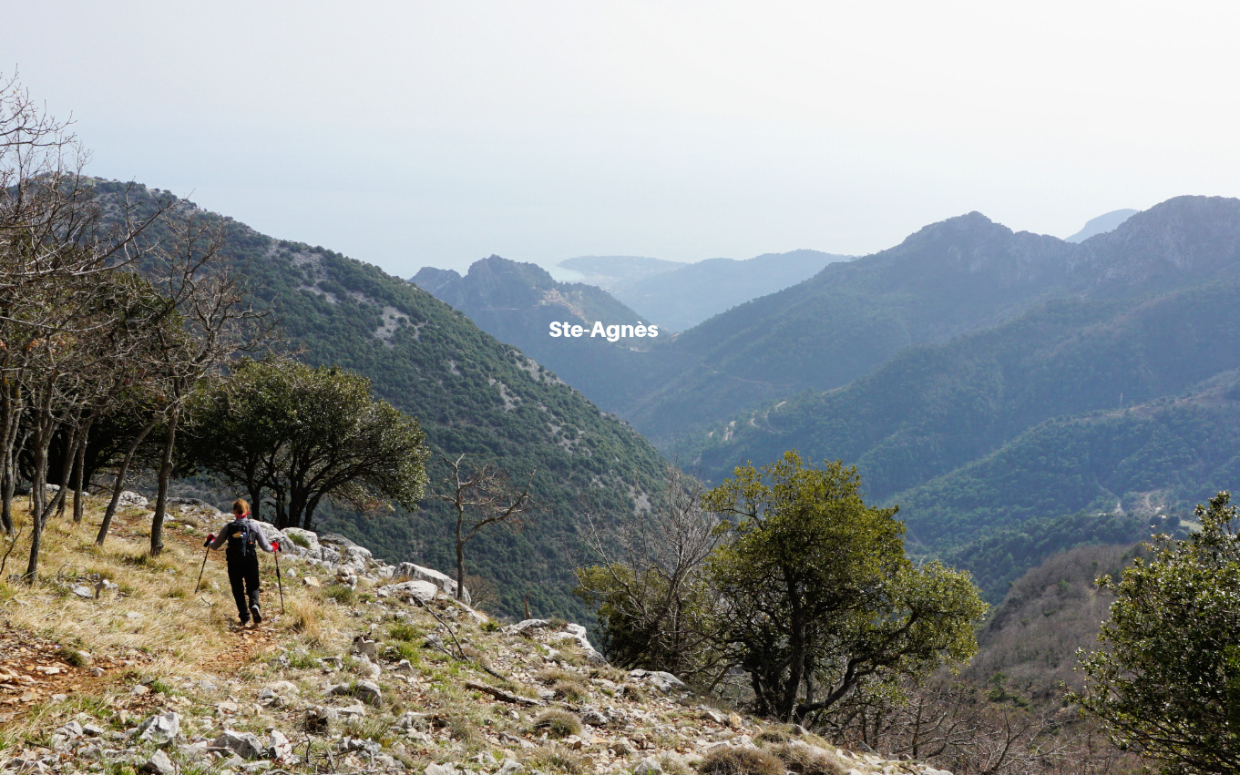 Descending from Mont Ours