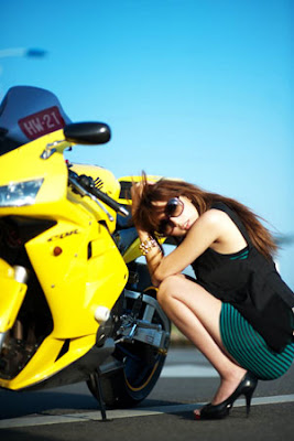 Motorcycle Sexy Girl