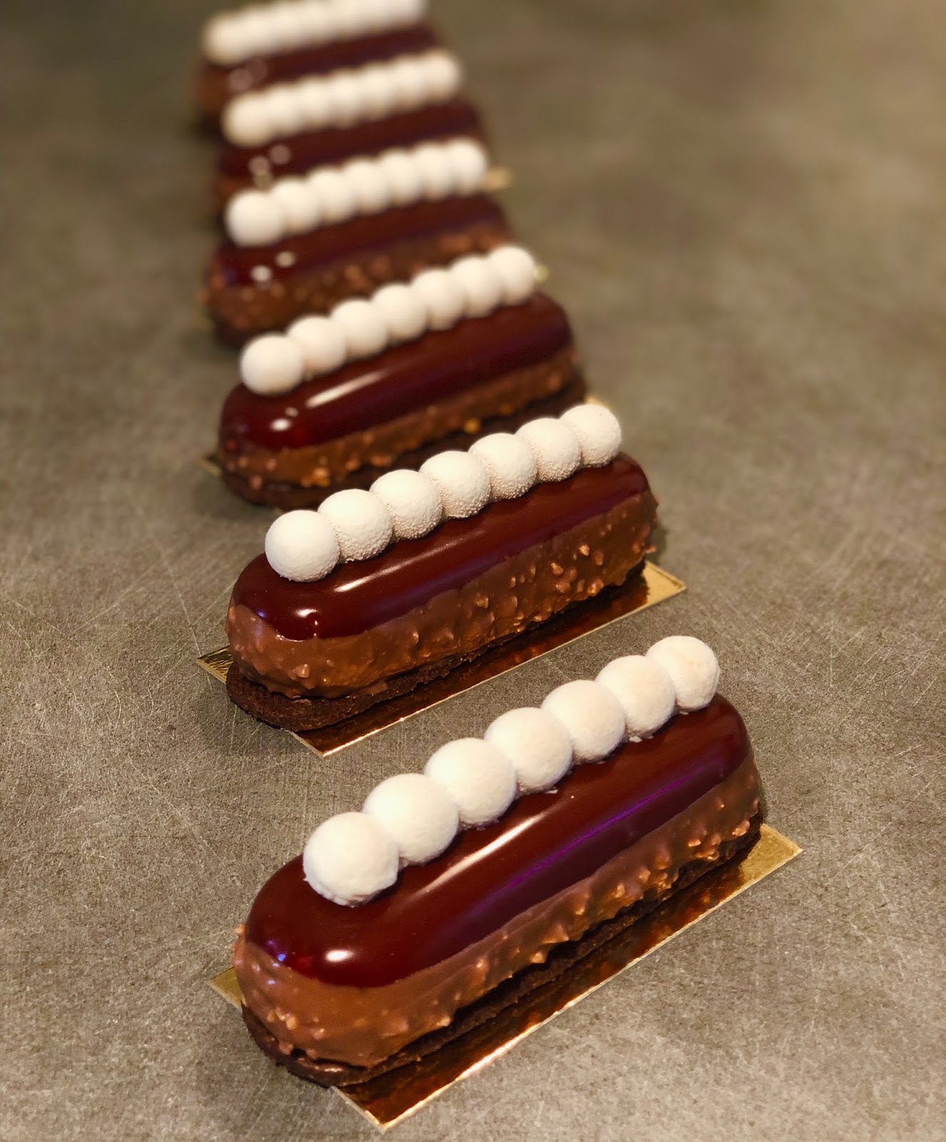 Caramel Beurre Sucré: L'entremets Comme une barre chocolatée