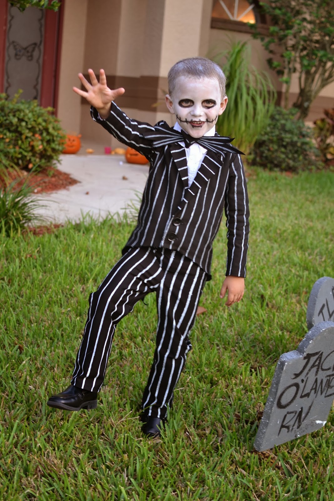 Blue Susan Makes: DIY Jack Skellington costume