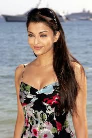 pictures of and Aishwarya Rai smooching in public
