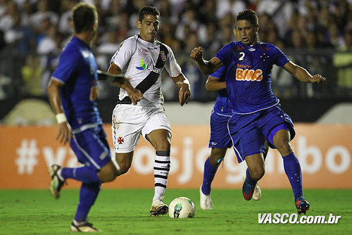 Vasco perde para o Cruzeiro e deixa escapar liderança