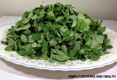 A closer look at stripped moringa leaves