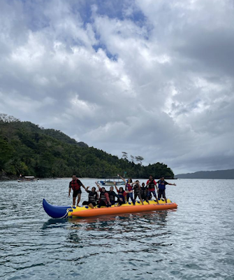 Pantai Karanggongso Trenggalek, Destinasi Wisata Pantai yang Selalu Ramai Dikunjungi Oleh Wisatawan