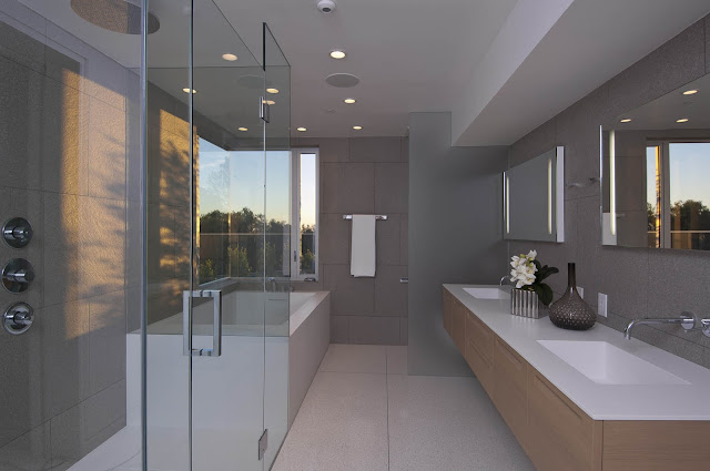 Picture of modern bathroom