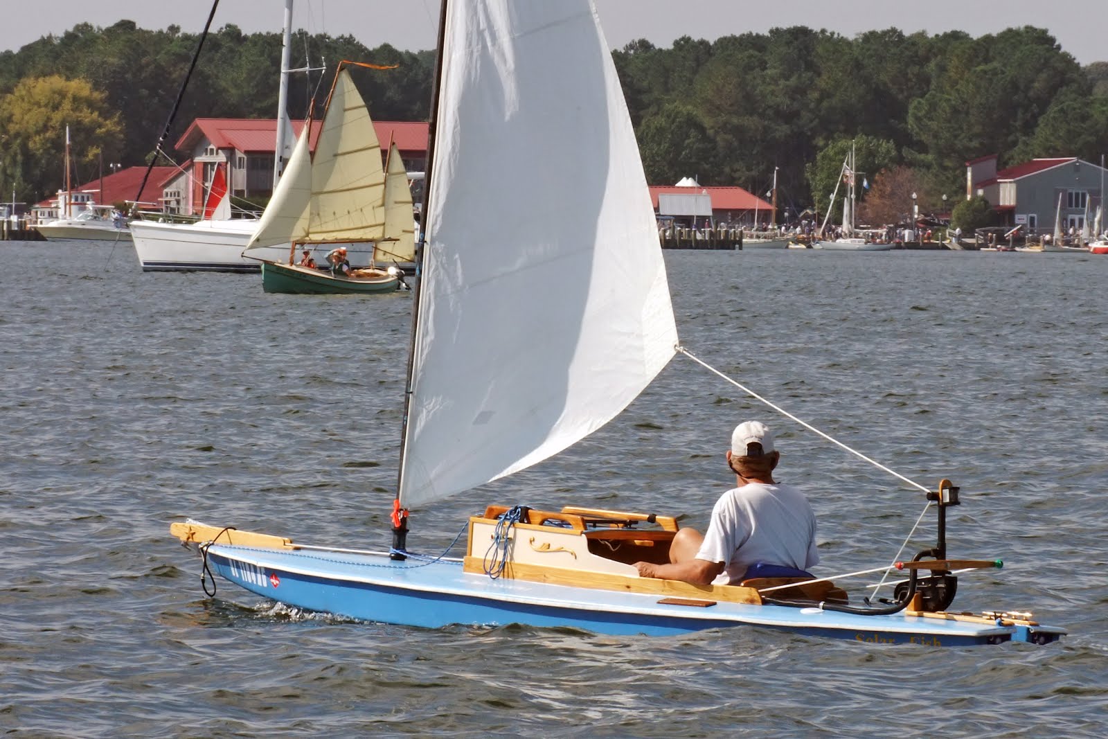 earwigoagin: sunfish frankenboat; the solar fish