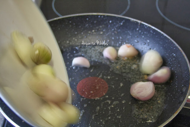 Add the shallots to the beef and bacon fat for Beef Bourguignon from www.anyonita-nibbles.com