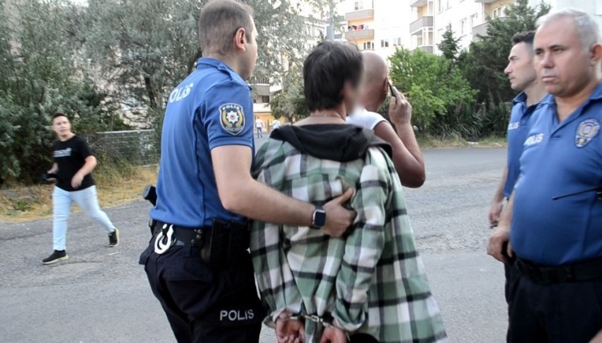 Çorlu'da Sarhoşlar Bir Birine Girdi Polis Zor Ayırdı