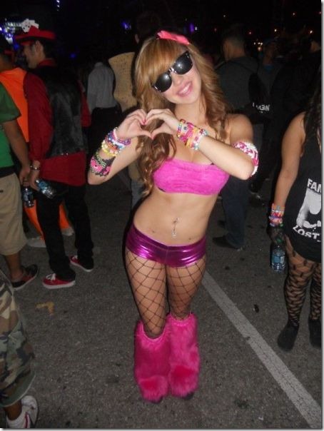 raver-girls-molly-3