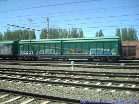 Vagón de puertas correderas