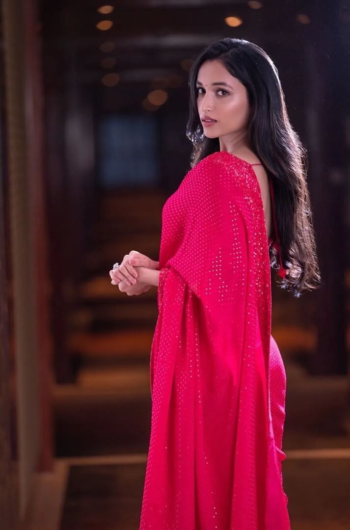 713px x 1080px - Srinidhi Shetty 40+ HD Images Download | Actress Srinidhi Shetty Hot, Sexy,  Photos