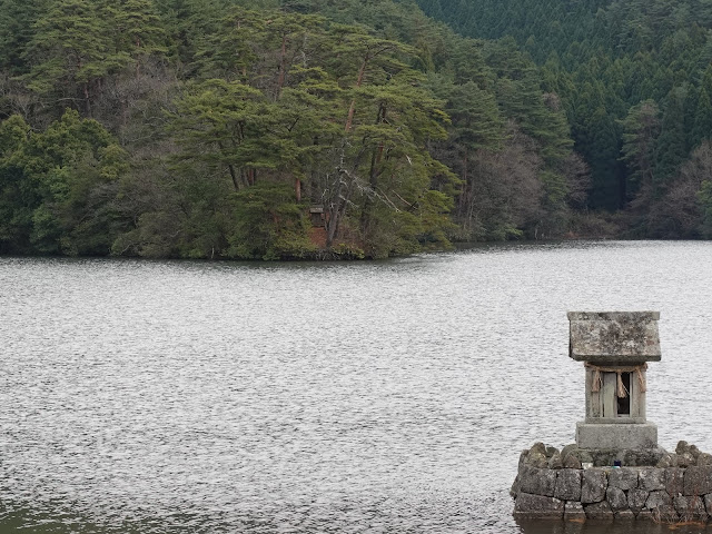 鳥取県西伯郡大山町赤松の赤松池