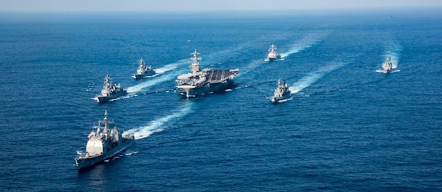 Авианосец USS Carl Vinson с друзьями идут на юбилей Ким Ир Сена