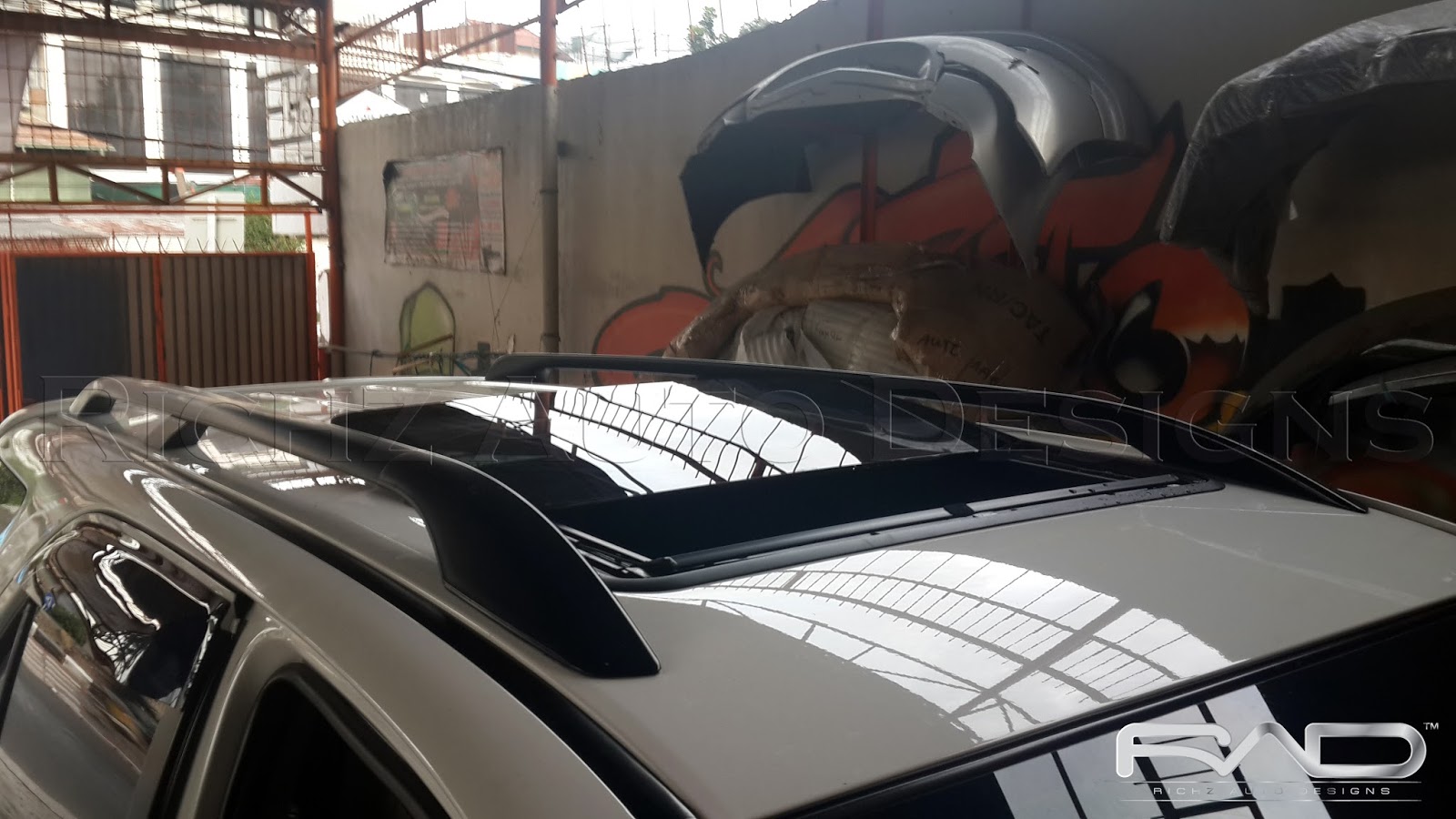 Richz Auto Designs: Sunroof Webasto