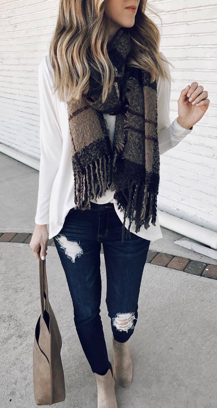 what to wear with a scarf : white blouse + rips + bag + boots