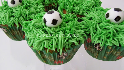 football cupcakes, cupcakes futbol, cupcakes sin gluten, gluten free cupcakes|azucar con arte