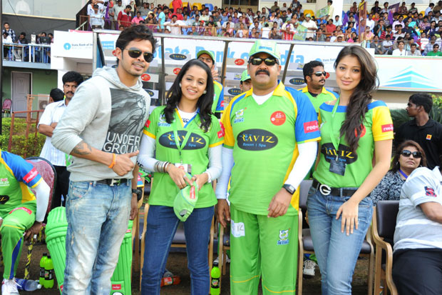 Celebs at Kerala Strikers Match  HD Photos wallpapers