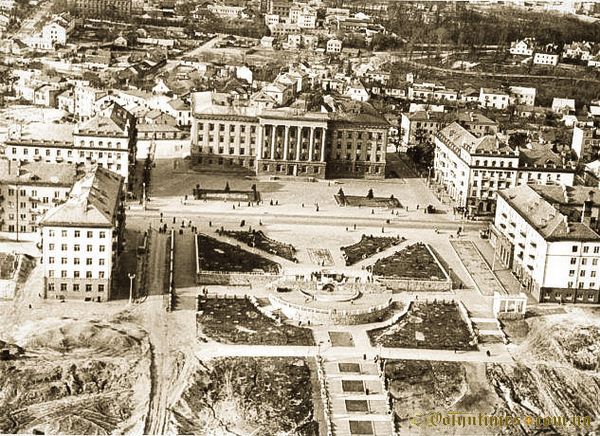  Будівництво центру Луцька. Фото Матрахова І.С.  1959 рік