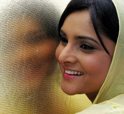  Pyaar Ki Yeh Kahani Song Lyrics 