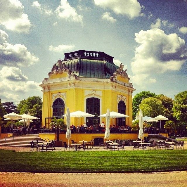 10 of the World's Most Famous Zoos - Tiergarten Schönbrunn, Austria