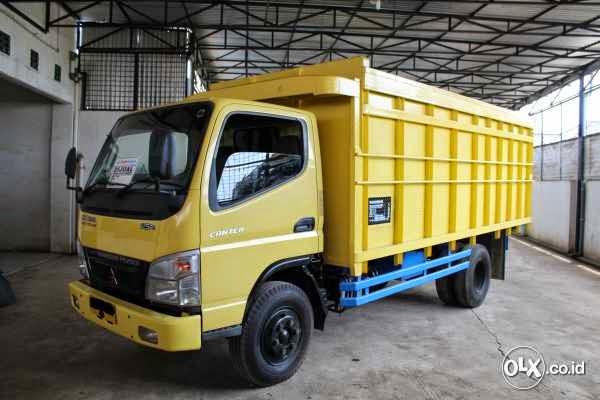  Truk  Bekas Mitsubishi Canter  Fe74 Ps125 Tahun 2009 